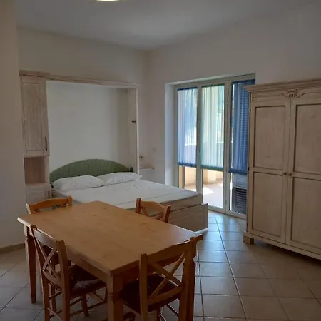 Hotel apartamentowy Il Roseto